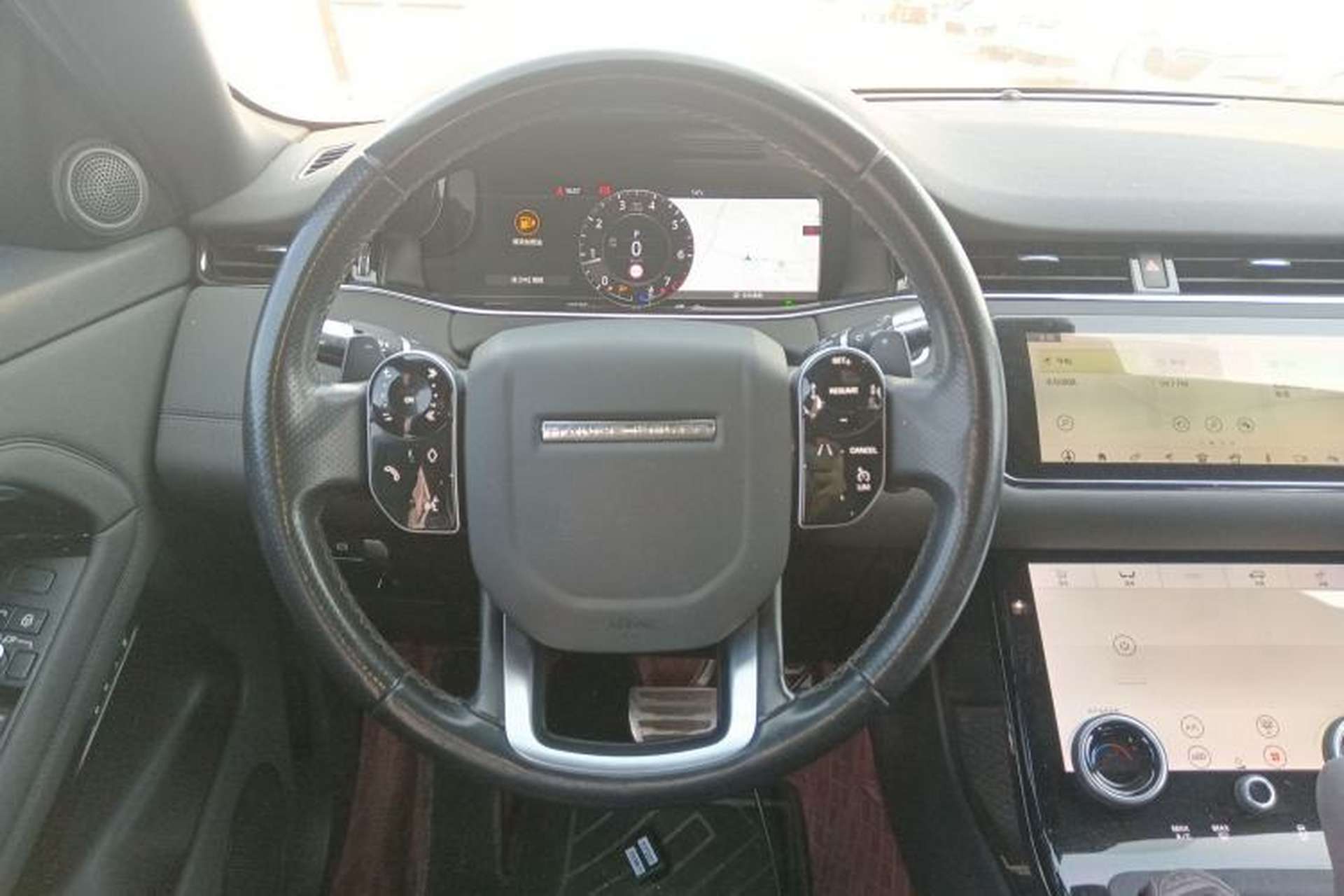 Used Land Rover Range Evoque 2020 249 PS R-DYNAMIC SE Sport Technology Edition Steering Wheel