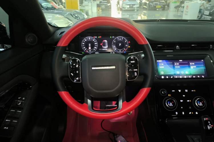 Used Land Rover Range Evoque 2020 249 PS R-DYNAMIC S Sport Edition Steering Wheel