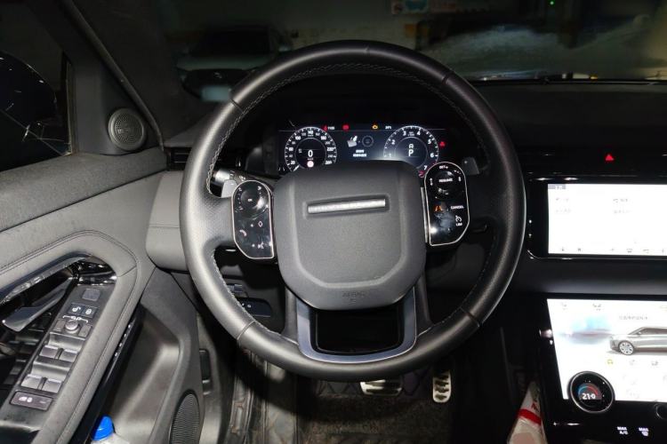 Used Land Rover Range Evoque 2020 249 PS R-DYNAMIC SE Sport Technology Edition Steering Wheel