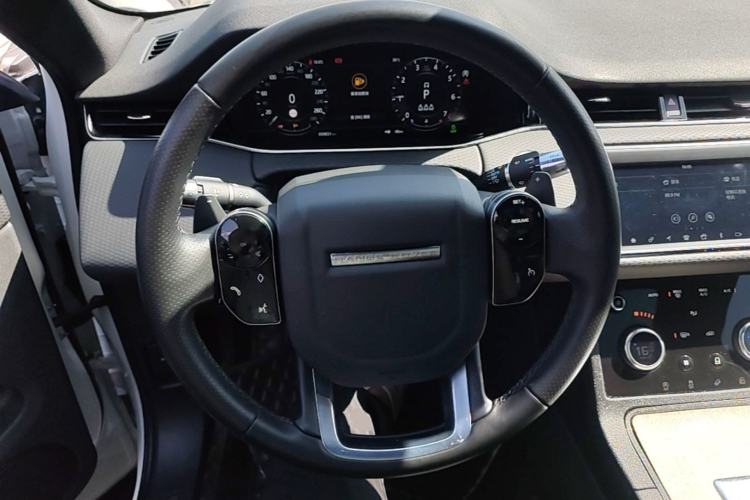 Used Land Rover Range Evoque 2020 249 PS R-DYNAMIC S Sport Edition Steering Wheel
