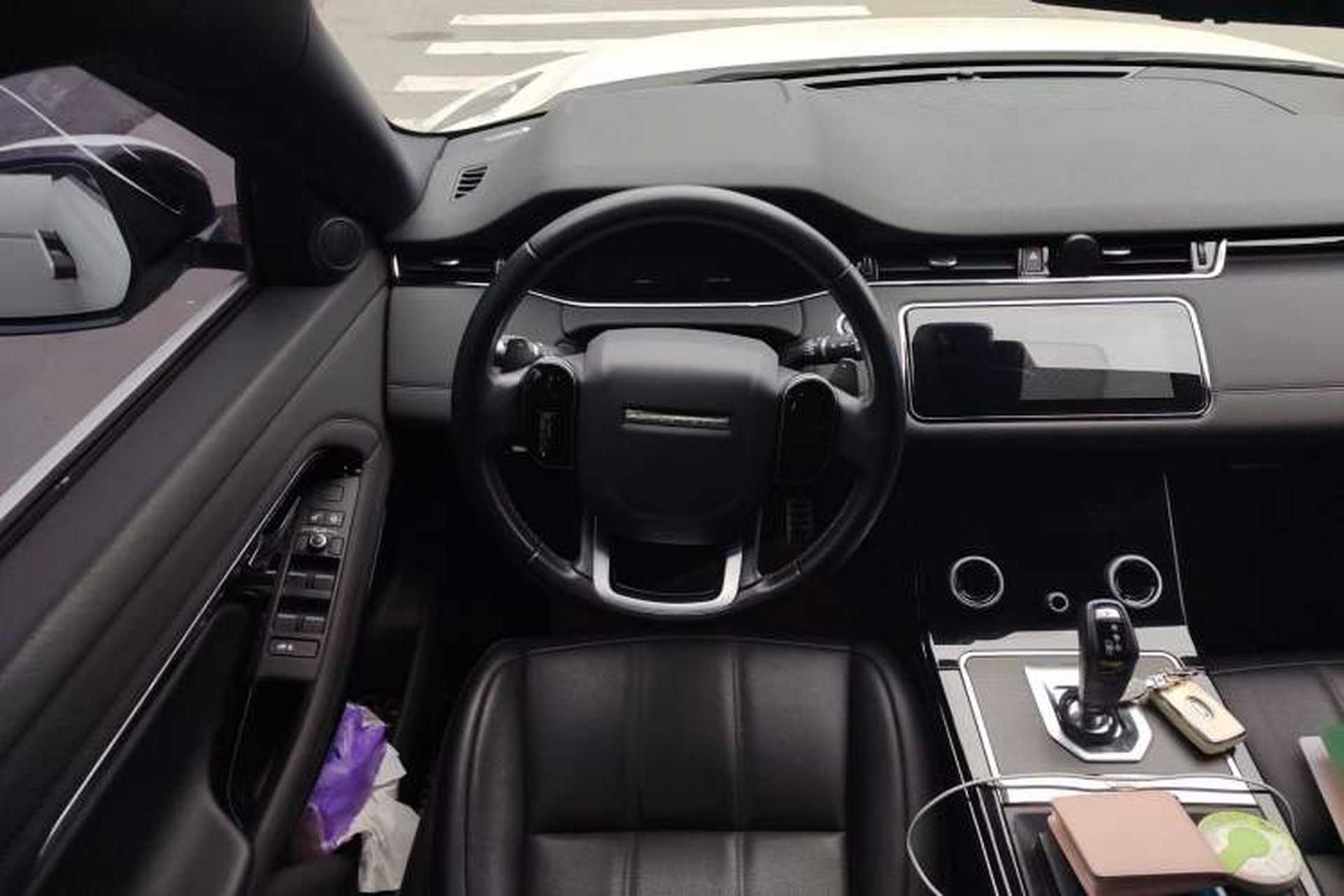 Used Land Rover Range Evoque 2020 249 PS R-DYNAMIC SE Sport Technology Edition Steering Wheel