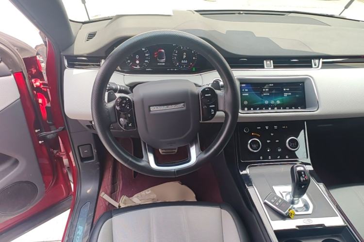 Used Land Rover Range Evoque 2020 249 PS R-DYNAMIC S Sport Edition Steering Wheel