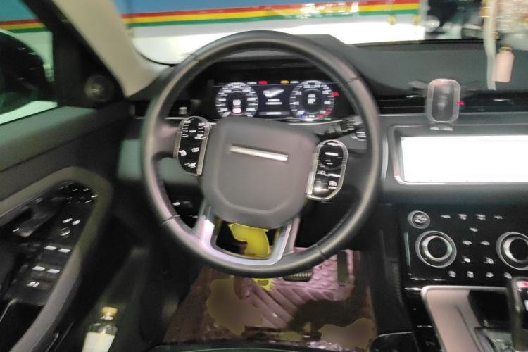 Used Land Rover Range Evoque 2020 249 PS Youth Edition Steering Wheel