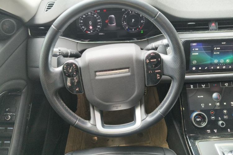 Used Land Rover Range Evoque 2020 249 PS R-DYNAMIC SE Sport Technology Edition Steering Wheel