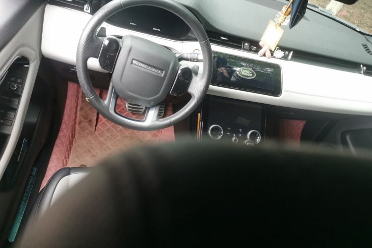 Used Land Rover Range Evoque 2020 249 PS R-DYNAMIC SE Sport Technology Edition Steering Wheel