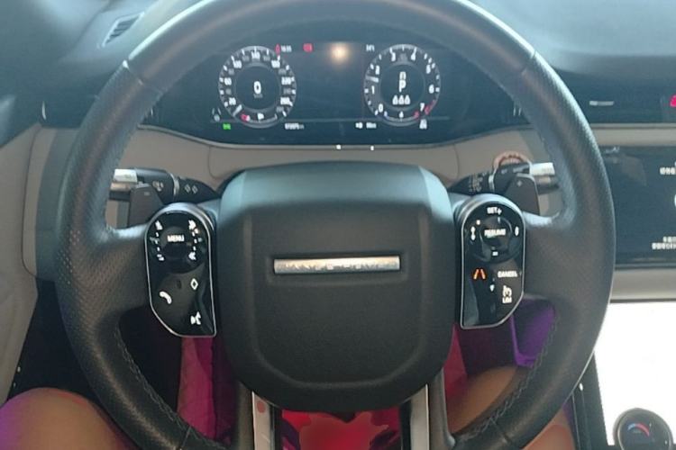 Used Land Rover Range Evoque 2020 249 PS R-DYNAMIC SE Sport Technology Edition Steering Wheel