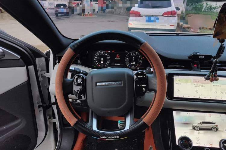 Used Land Rover Range Evoque 2020 249 PS R-DYNAMIC S Blackened Sport Technology Edition Steering Wheel