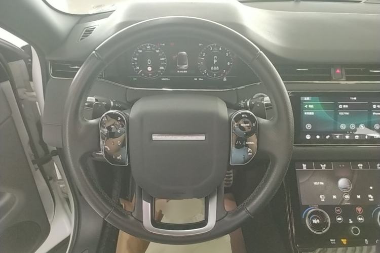 Used Land Rover Range Evoque 2020 249 PS R-DYNAMIC SE Sport Technology Edition Steering Wheel