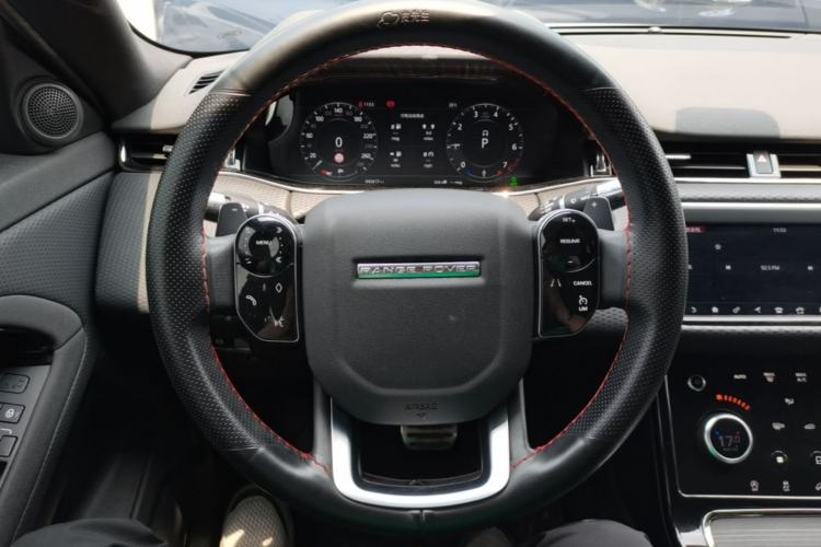 Used Land Rover Range Evoque 2020 249 PS R-DYNAMIC S Black Edition Sport Version Steering Wheel