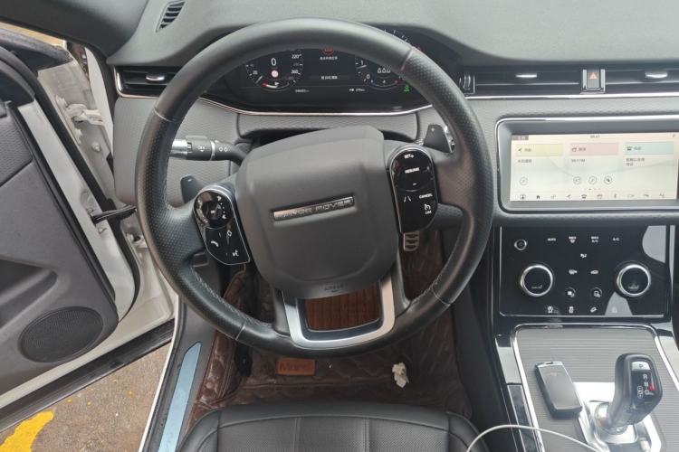 Used Land Rover Range Evoque 2020 249 PS R-DYNAMIC S Sport Edition Steering Wheel