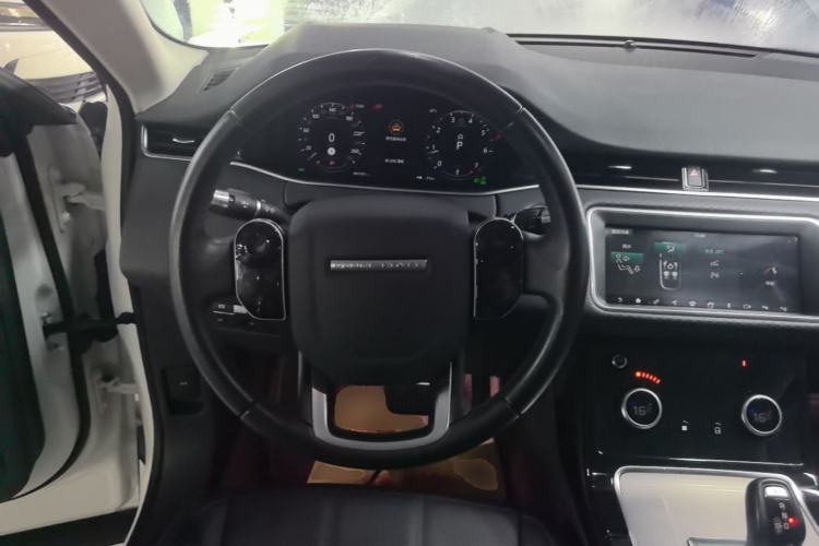 Used Land Rover Range Evoque 2020 249 PS Youth Edition Steering Wheel