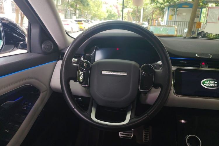 Used Land Rover Range Evoque 2020 249 PS R-DYNAMIC SE Sport Technology Edition Steering Wheel