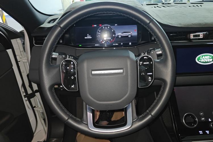 Used Land Rover Range Evoque 2020 249 PS R-DYNAMIC SE Sport Technology Edition Steering Wheel