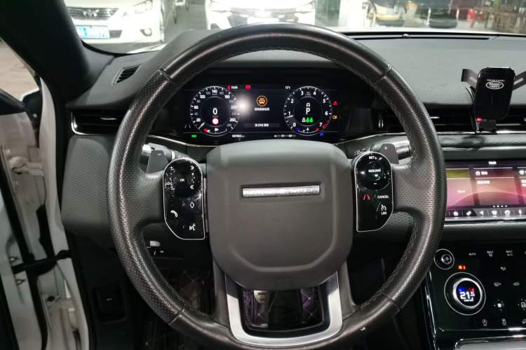 Used Land Rover Range Evoque 2020 249 PS R-DYNAMIC S Sport Edition Steering Wheel