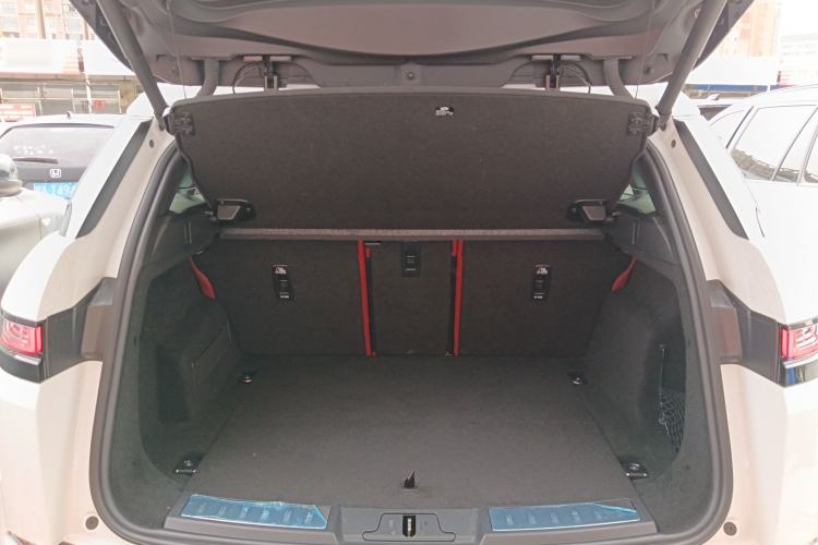 Used Land Rover Range Evoque 2020 249 PS R-DYNAMIC SE Sport Technology Edition Trunk