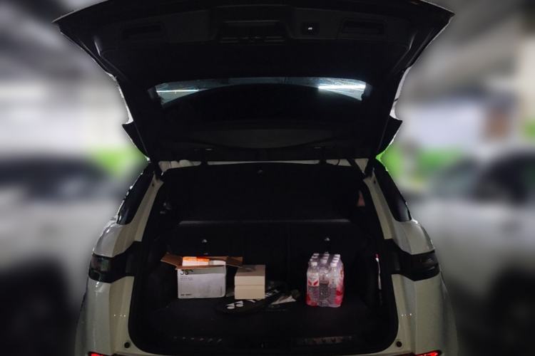 Used Land Rover Range Evoque 2020 249 PS R-DYNAMIC SE Sport Technology Edition Trunk