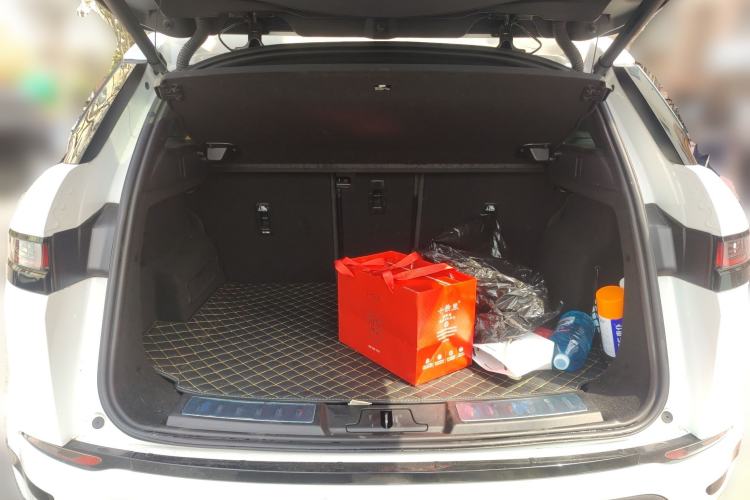 Used Land Rover Range Evoque 2020 249 PS R-DYNAMIC SE Sport Technology Edition Trunk