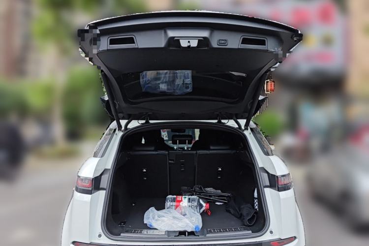 Used Land Rover Range Evoque 2020 249 PS R-DYNAMIC S First-Edition Sport Custom Edition Trunk