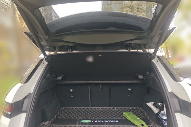 Used Land Rover Range Evoque 2020 249 PS R-DYNAMIC SE Sport Technology Edition Trunk