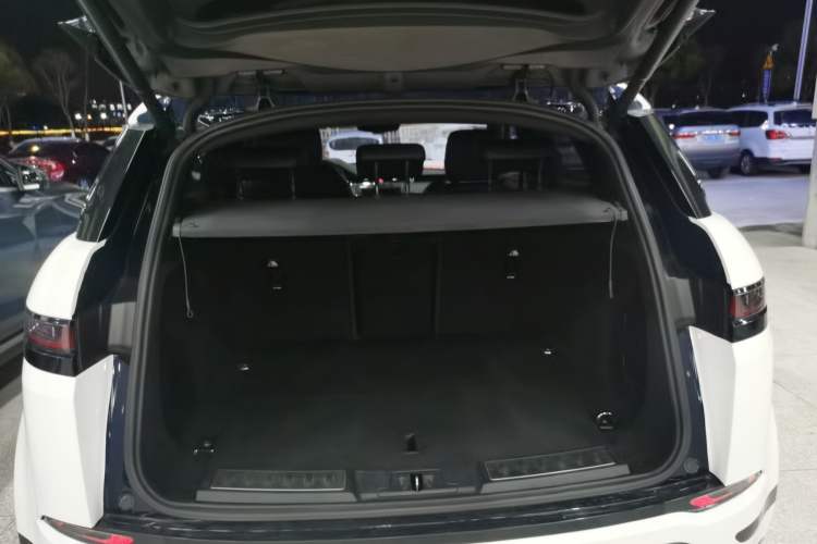 Used Land Rover Range Evoque 2020 249 PS R-DYNAMIC S Sport Edition Trunk
