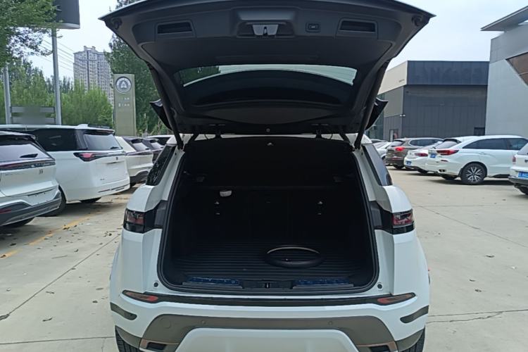Used Land Rover Range Evoque 2020 249 PS R-DYNAMIC SE Sport Technology Edition Trunk