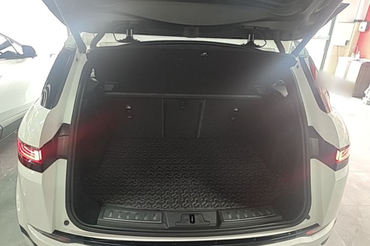 Used Land Rover Range Evoque 2020 249 PS R-DYNAMIC S Black Edition Sport Version Trunk