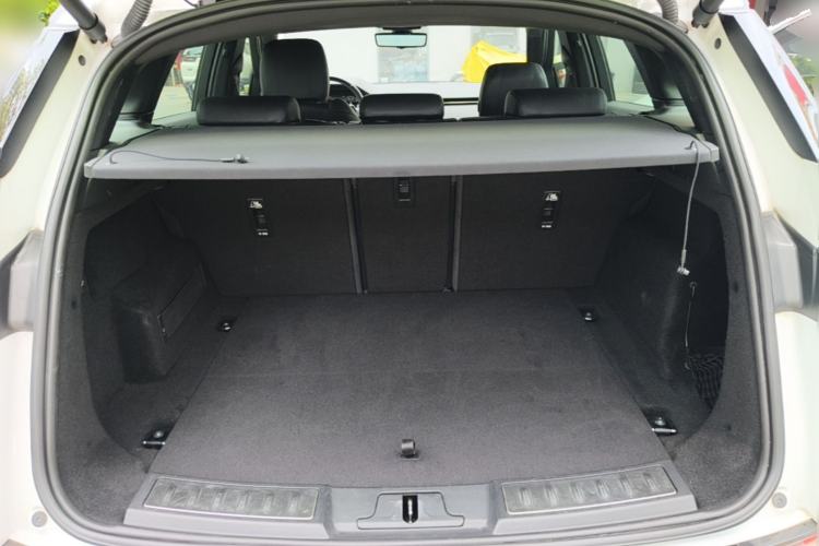 Used Land Rover Range Evoque 2020 249 PS R-DYNAMIC S Sport Edition Trunk