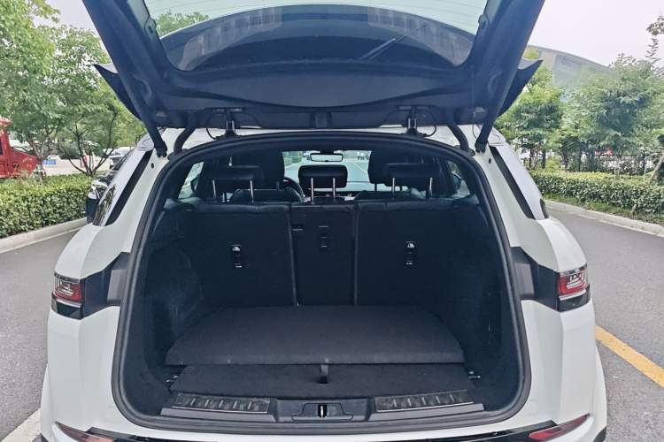 Used Land Rover Range Evoque 2020 249 PS R-DYNAMIC S Sport Edition Trunk
