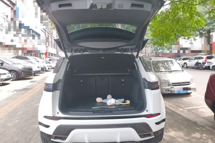 Used Land Rover Range Evoque 2020 249 PS R-DYNAMIC SE Sport Technology Edition Trunk