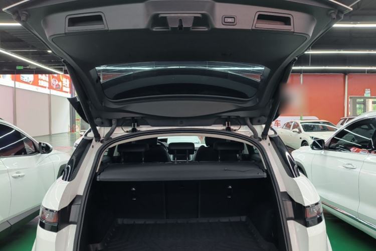 Used Land Rover Range Evoque 2020 249 PS Youth Edition Trunk