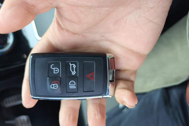 Used Land Rover Range Evoque 2020 249 PS R-DYNAMIC SE Sport Technology Edition Vehicle Key