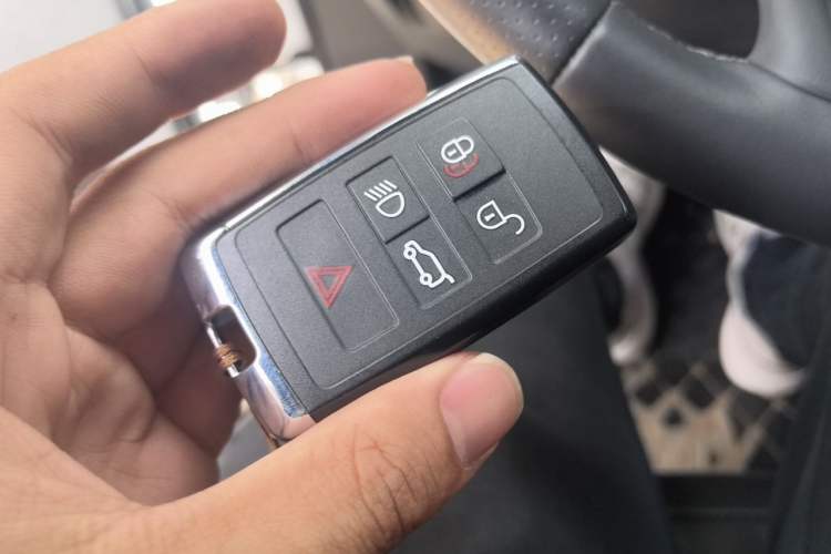 Used Land Rover Range Evoque 2020 249 PS R-DYNAMIC S Black Edition Sport Version Vehicle Key