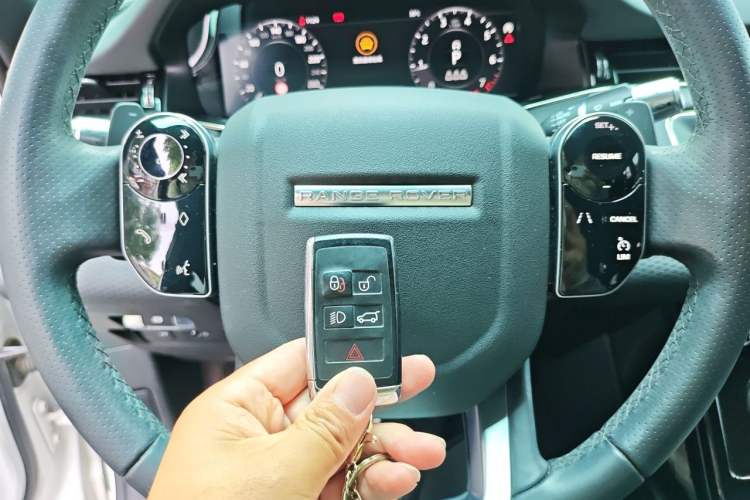 Used Land Rover Range Evoque 2020 249 PS R-DYNAMIC S Sport Edition Vehicle Key