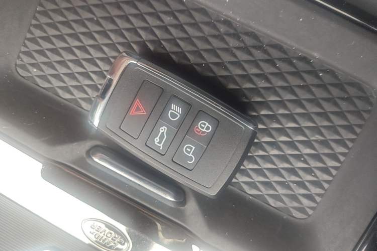 Used Land Rover Range Evoque 2020 249 PS R-DYNAMIC S Sport Edition Vehicle Key
