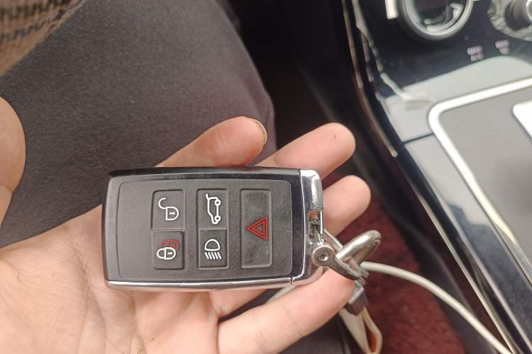 Used Land Rover Range Evoque 2020 249 PS R-DYNAMIC S First-Edition Sport Custom Edition Vehicle Key