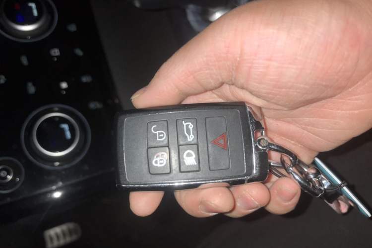 Used Land Rover Range Evoque 2020 249 PS R-DYNAMIC S Sport Edition Vehicle Key