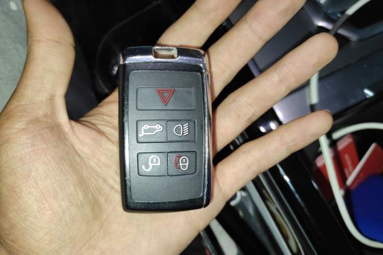 Used Land Rover Range Evoque 2020 249 PS Youth Edition Vehicle Key