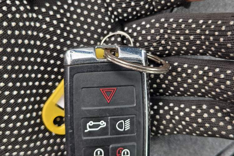 Used Land Rover Range Evoque 2020 249 PS R-DYNAMIC S Sport Edition Vehicle Key