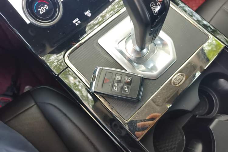 Used Land Rover Range Evoque 2020 249 PS R-DYNAMIC SE Sport Technology Edition Vehicle Key