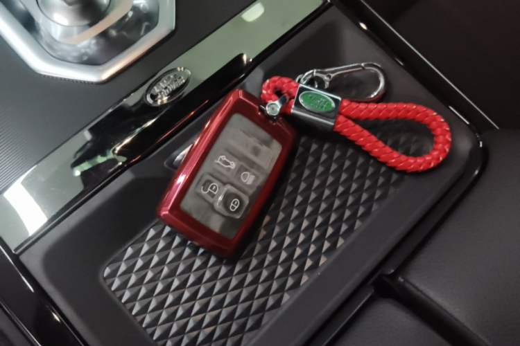 Used Land Rover Range Evoque 2020 249 PS R-DYNAMIC S Blackened Sport Technology Edition Vehicle Key