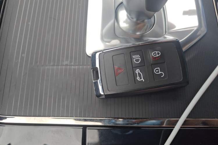 Used Land Rover Range Evoque 2020 249 PS R-DYNAMIC S Sport Edition Vehicle Key