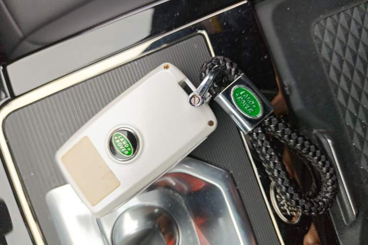 Used Land Rover Range Evoque 2020 249 PS R-DYNAMIC SE Sport Technology Edition Vehicle Key