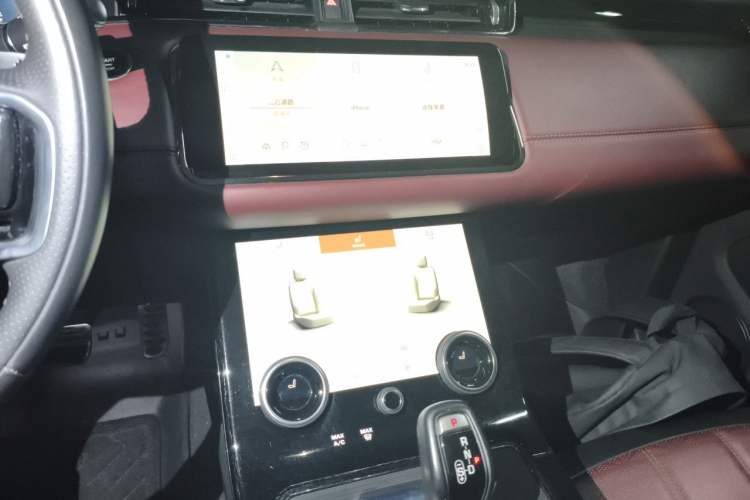 Used Land Rover Range Evoque 2021 Range Rover Velar L 249PS R-Dynamic First Edition Audio And AC Panel