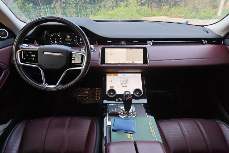 Used Land Rover Range Evoque 2021 Range Rover Velar L 249PS R-Dynamic First Edition Center Console