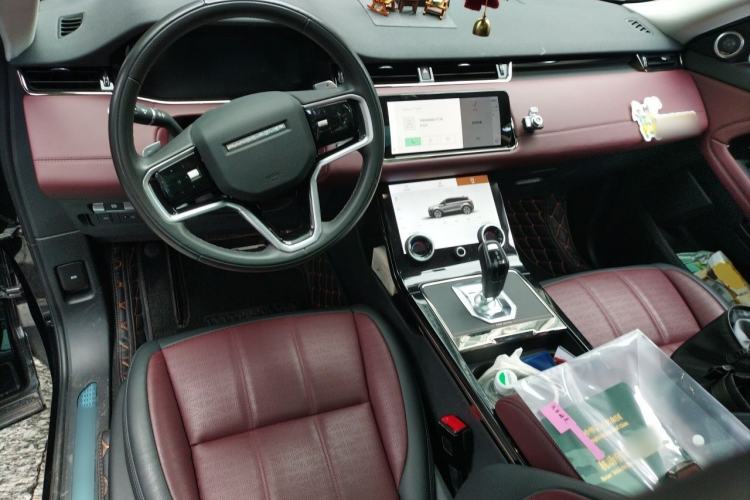 Used Land Rover Range Evoque 2021 Range Rover Velar L 249PS R-Dynamic First Edition Center Console