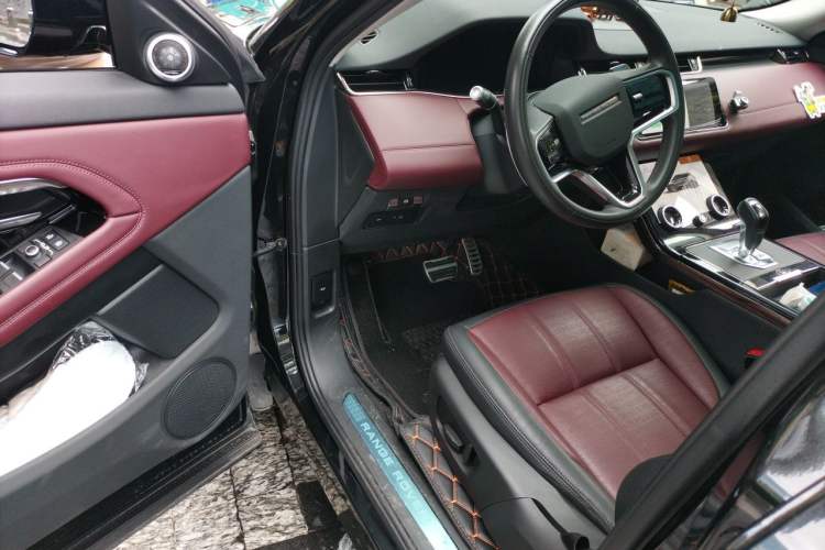 Used Land Rover Range Evoque 2021 Range Rover Velar L 249PS R-Dynamic First Edition Driver Seat