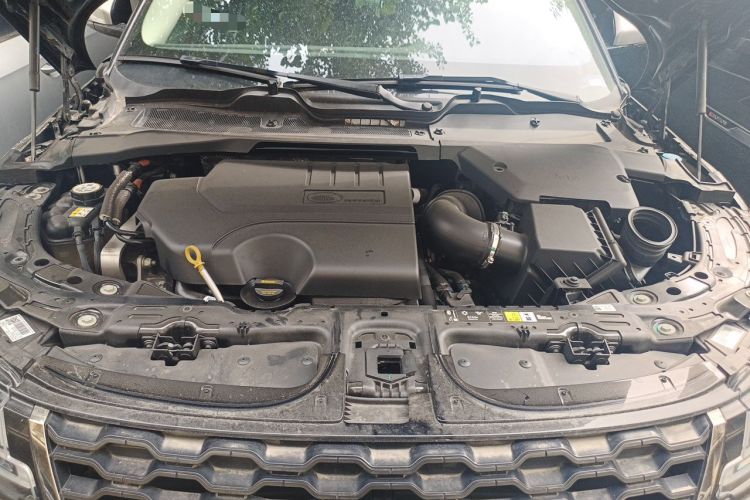 Used Land Rover Range Evoque 2021 Range Rover Velar L 249PS R-Dynamic First Edition Engine Bay