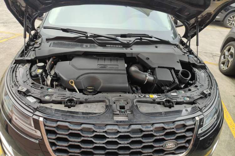 Used Land Rover Range Evoque 2021 Range Rover Velar 249 PS R-Dynamic S Performance Edition Engine Bay