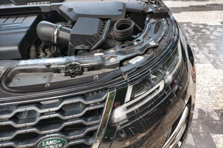 Used Land Rover Range Evoque 2021 Range Rover Velar L 249PS R-Dynamic First Edition Engine Bay Left