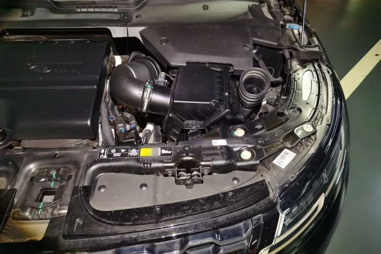 Used Land Rover Range Evoque 2021 Range Rover Velar L 249PS R-Dynamic First Edition Engine Bay Left